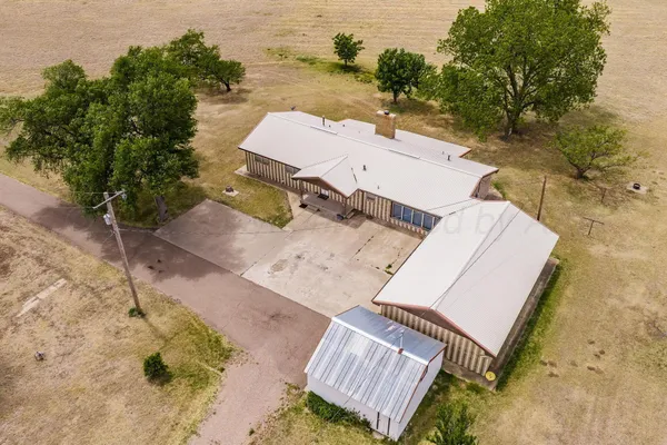 $345,000 | 8616 Farm To Market 48, Mobeetie, TX 79061