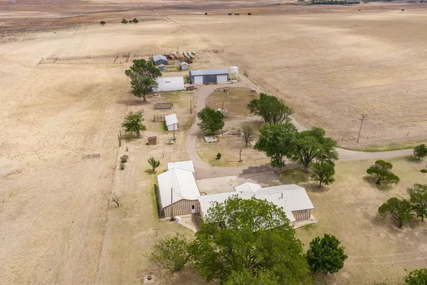$345,000 | 8616 Farm To Market 48, Mobeetie, TX 79061