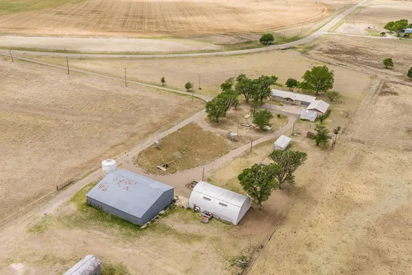 $345,000 | 8616 Farm To Market 48, Mobeetie, TX 79061