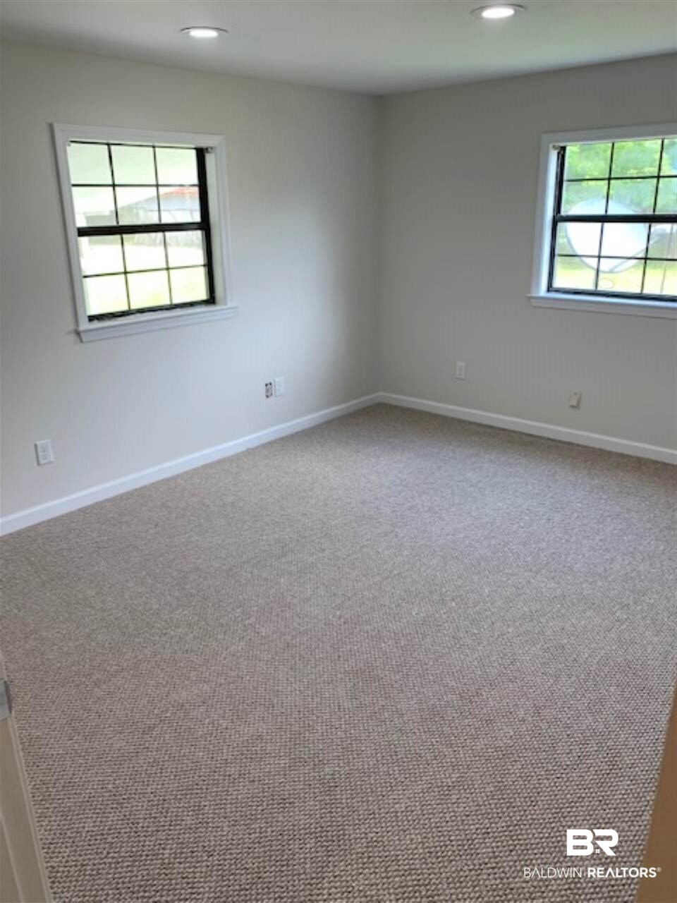 2314 Boykin Boulevard Mobile, AL 36605 - Photo 7 of 15