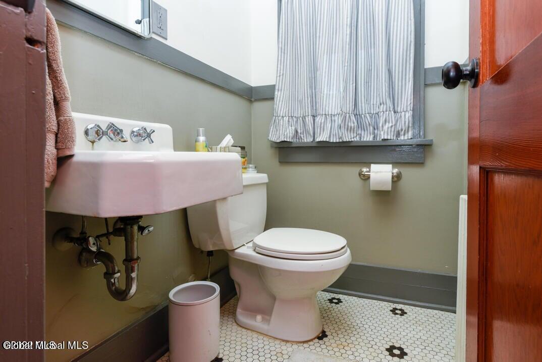 642 Feura Bush Road Bethlehem, NY 12077 - Photo 14 of 23 20220722164931466248000000-o