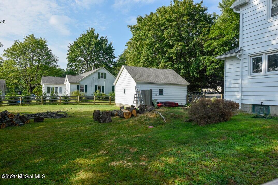 642 Feura Bush Road Bethlehem, NY 12077 - Photo 7 of 23 20220722164920136810000000-o