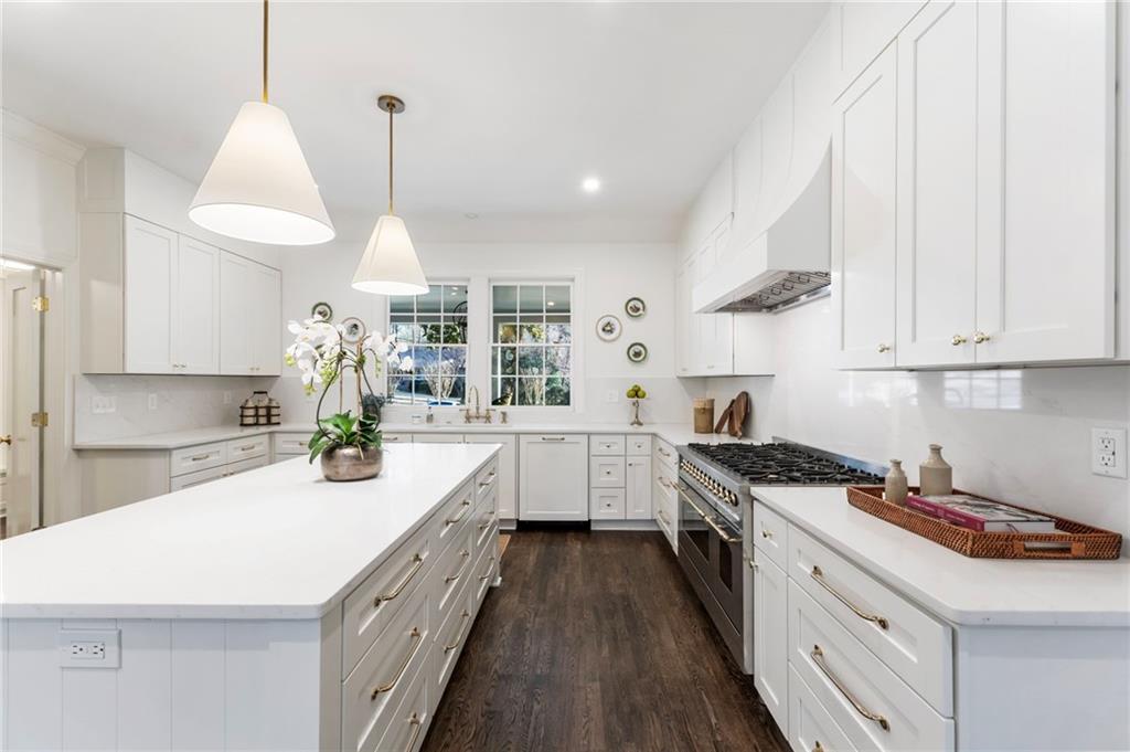 2914 Rockingham Drive Northwest Atlanta, GA 30327 - Photo 21 of 65