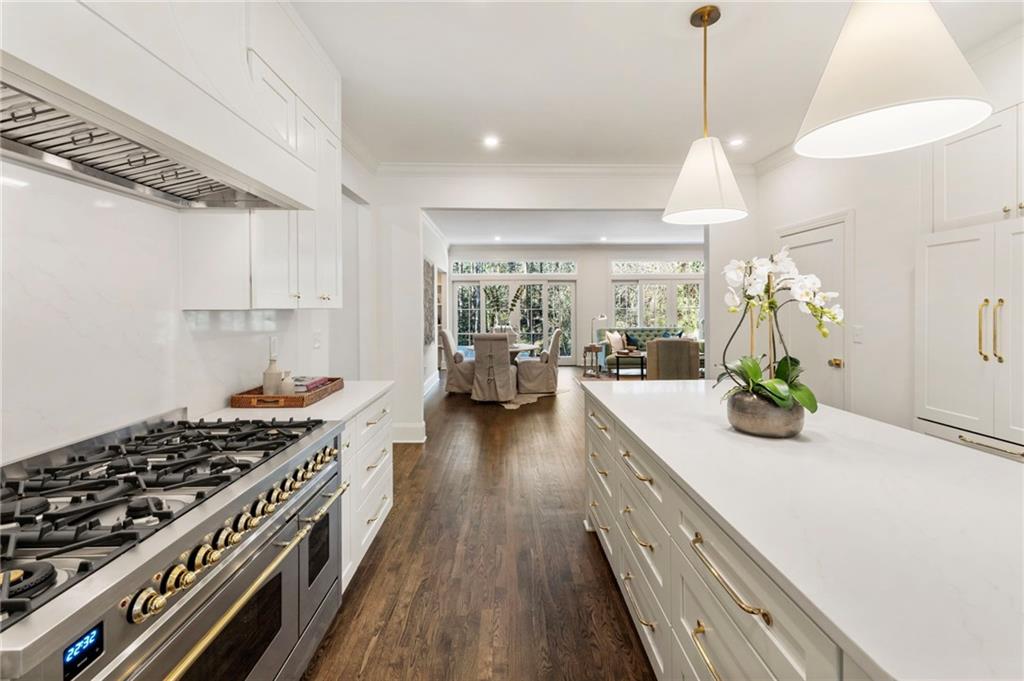 2914 Rockingham Drive Northwest Atlanta, GA 30327 - Photo 23 of 65