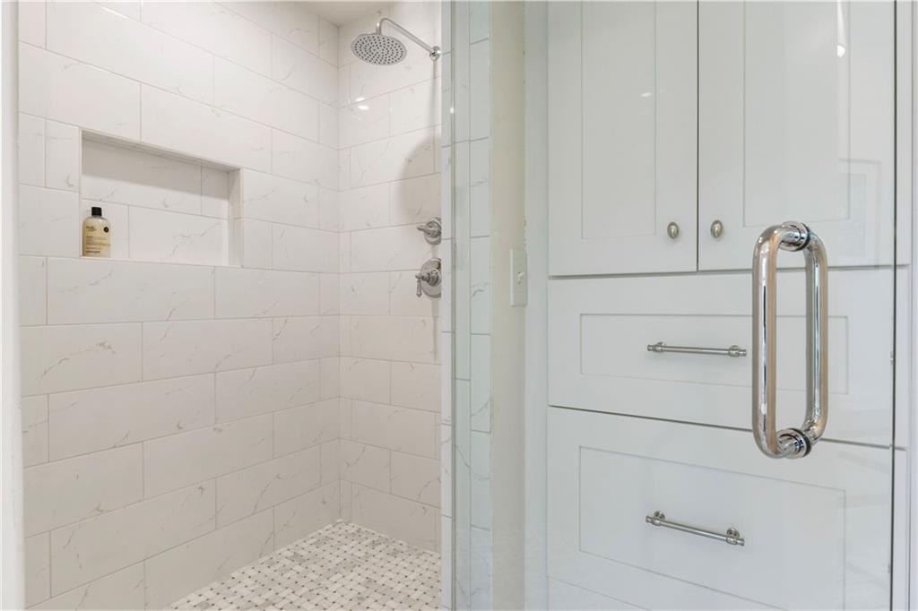 2914 Rockingham Drive Northwest Atlanta, GA 30327 - Photo 33 of 65