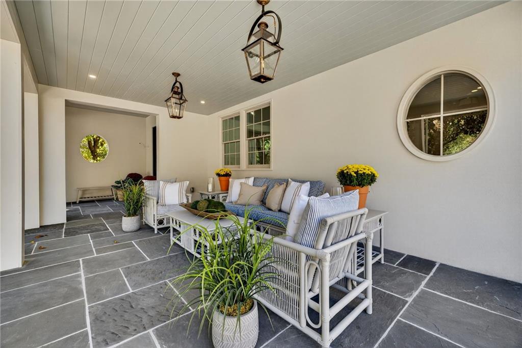 2914 Rockingham Drive Northwest Atlanta, GA 30327 - Photo 6 of 65