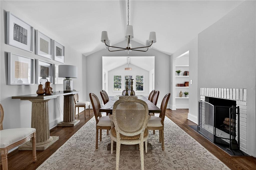 2914 Rockingham Drive Northwest Atlanta, GA 30327 - Photo 10 of 65