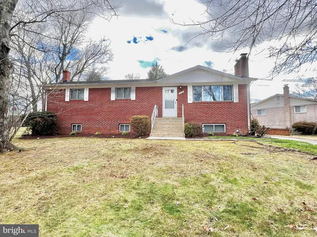 $445,000 | 7400 Pembroke Drive, Clinton, MD 20735