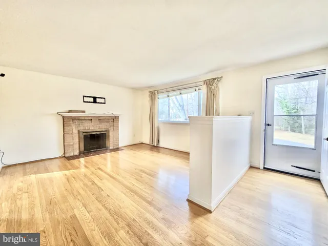 $445,000 | 7400 Pembroke Drive, Clinton, MD 20735