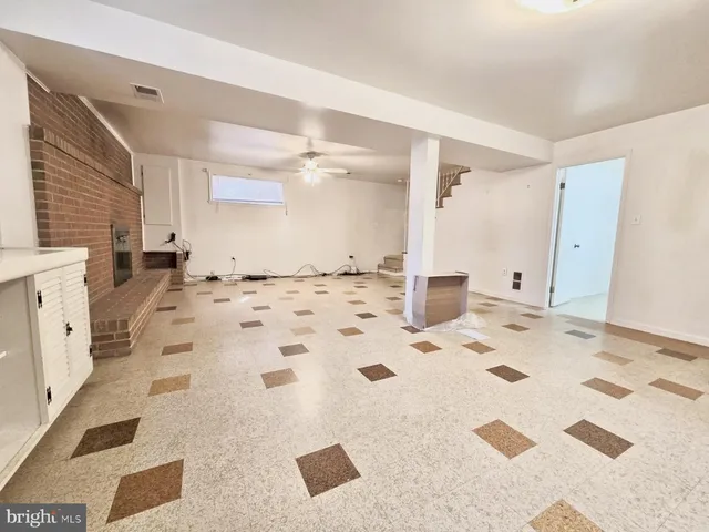 $445,000 | 7400 Pembroke Drive, Clinton, MD 20735