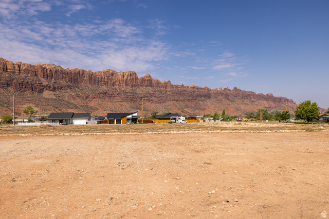88 Lidia, Unit 22 Moab, UT 84532 - Photo 10 of 18 Expansive land parcel featuring an open, level terrain