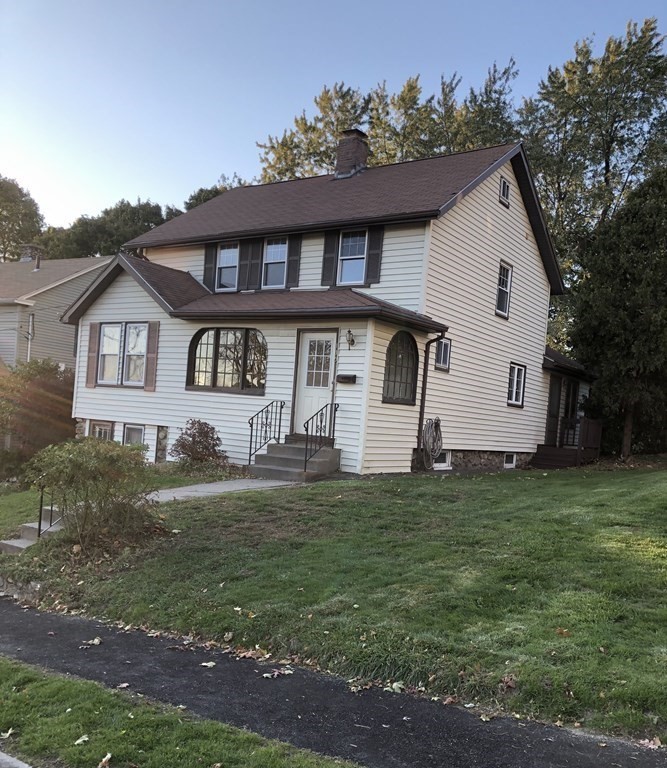 110 Barnard Road Worcester, MA 01605 - Photo 2 of 28 Gallery Image 2