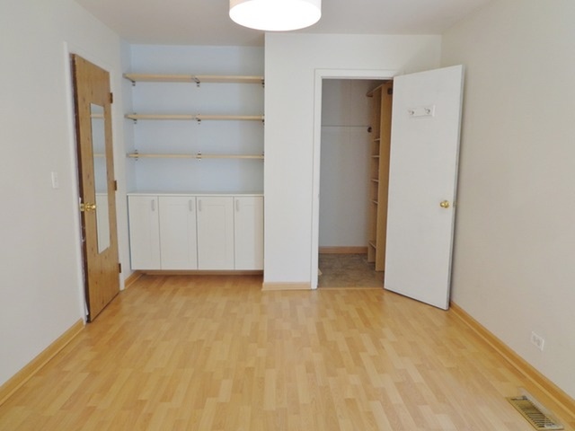 1368 Quaker Lane Prospect Heights, IL 60070 - Photo 8 of 14 a view of an empty room