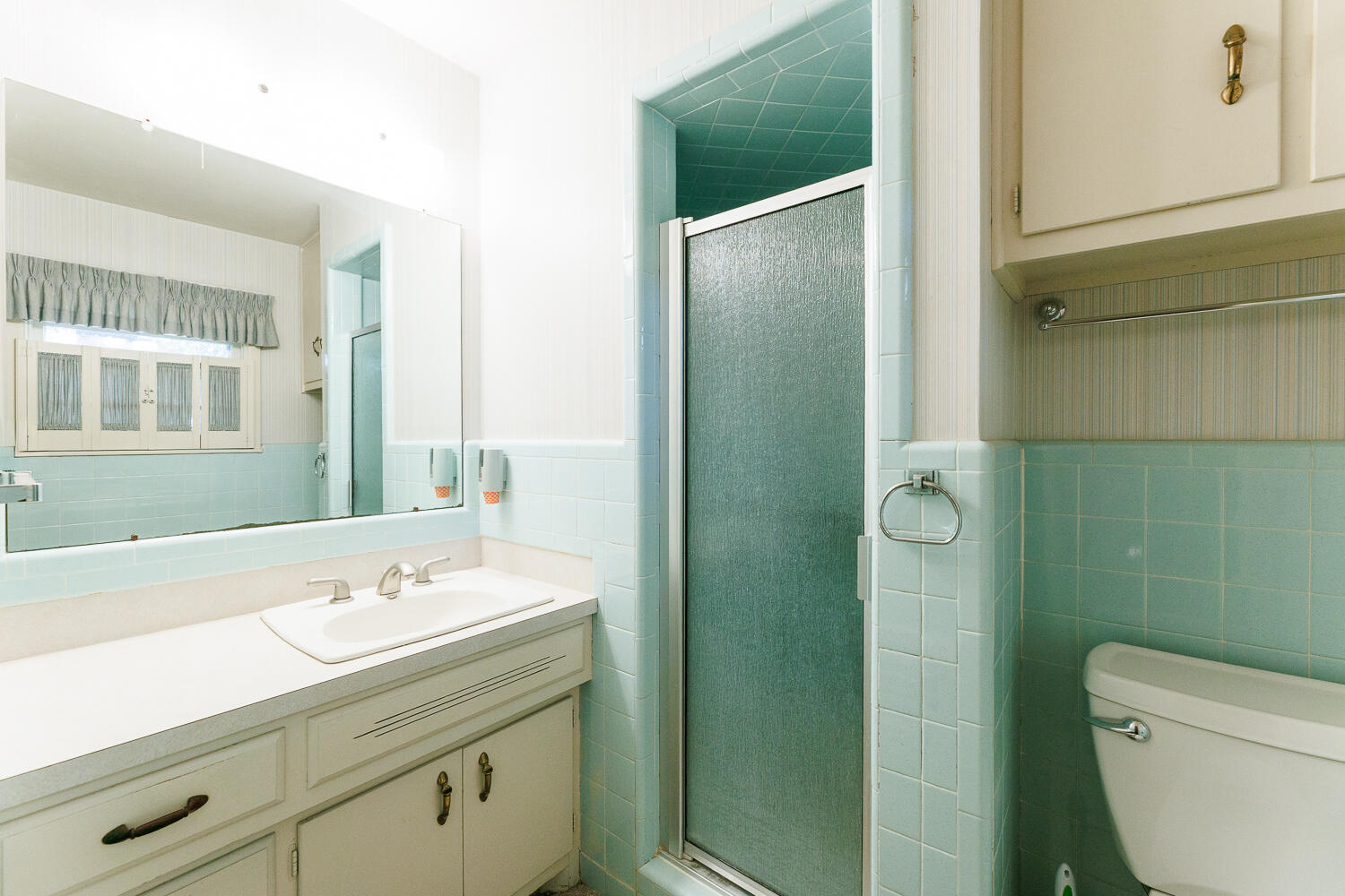3422 59th Street Lubbock, TX 79413 - Photo 26 of 46 Primary Bathroom