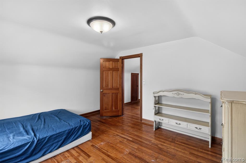 29901 Kelly Road Roseville, MI 48066 - Photo 20 of 43 Gallery Image 20