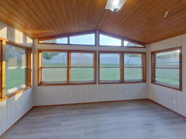 $2,399 | 3760 75th Street East, Inver Grove Heights, MN 55076