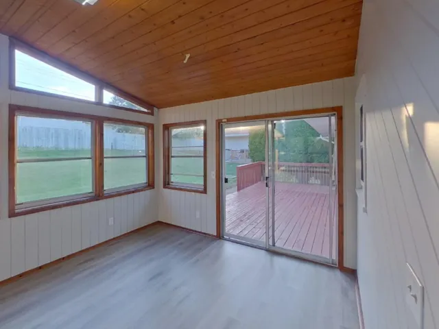 $2,399 | 3760 75th Street East, Inver Grove Heights, MN 55076