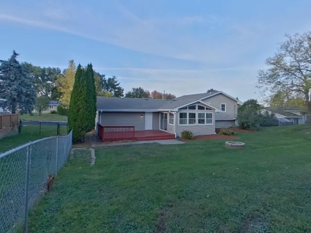 $2,399 | 3760 75th Street East, Inver Grove Heights, MN 55076