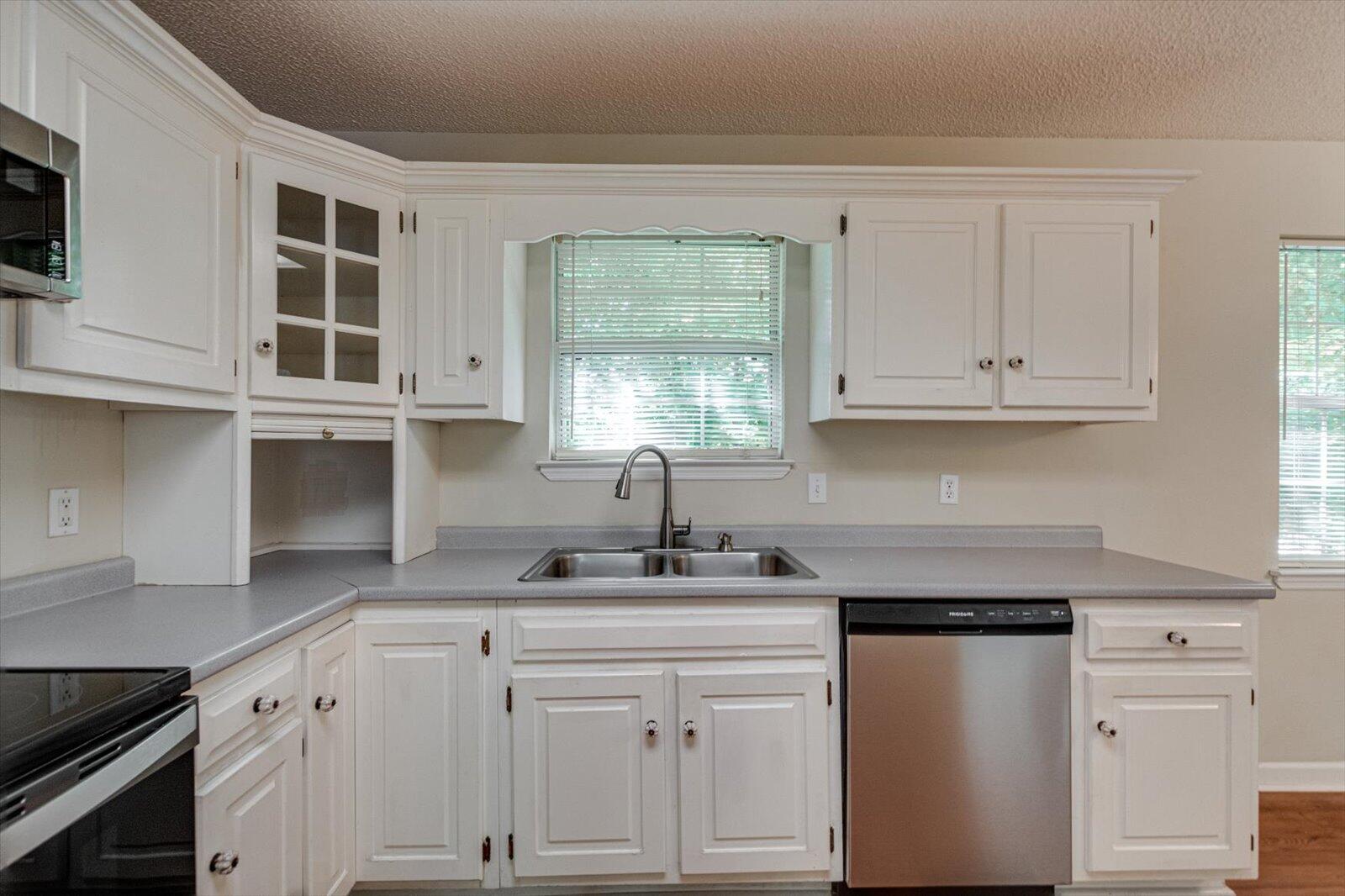 8800 Pebble Creek Road Chattanooga, TN 37421 - Photo 6 of 17 06-8800 Pebble Creek-6