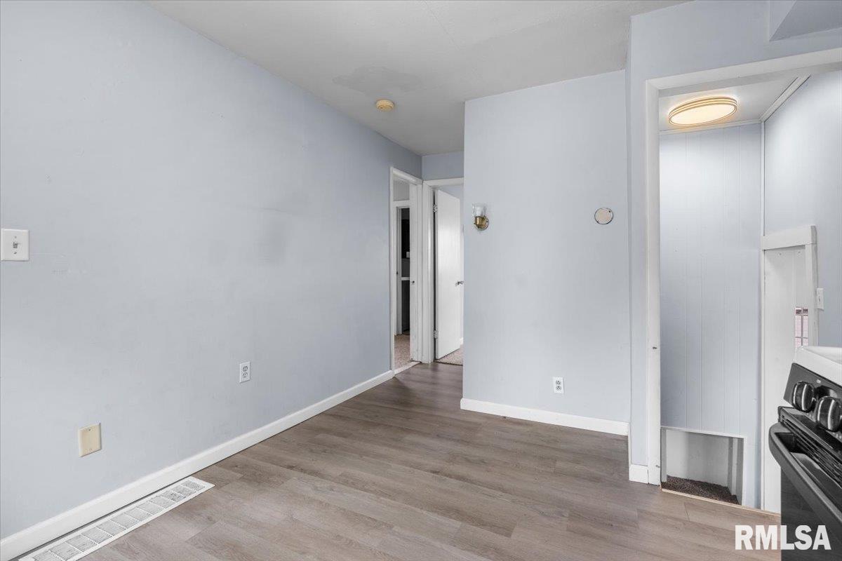 104 West Spruce Street Chatham, IL 62629 - Photo 13 of 32