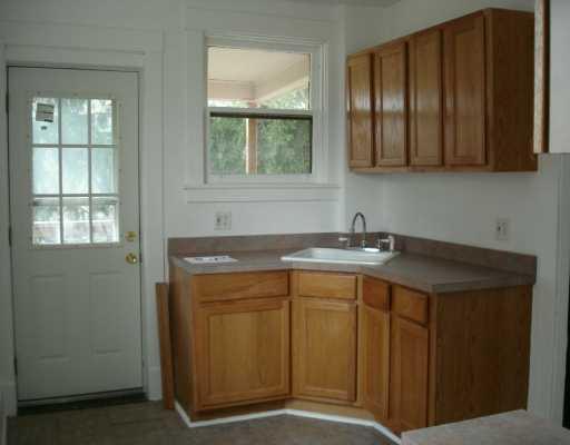 4011 Mt Troy Road Pittsburgh, PA 15214 - Photo 2 of 6 Kitchen.