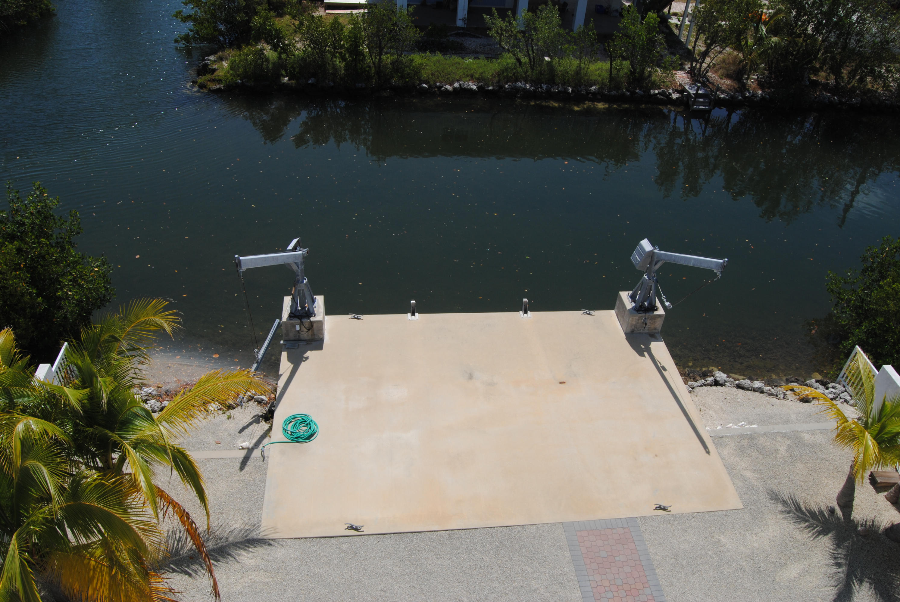 723 Indies Road Summerland Key, FL 33042 - Photo 17 of 28 Seawall form observation deck