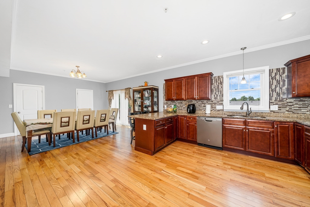 2 Mackenzie Way, Unit 2 Haverhill, MA 01832 - Photo 7 of 37