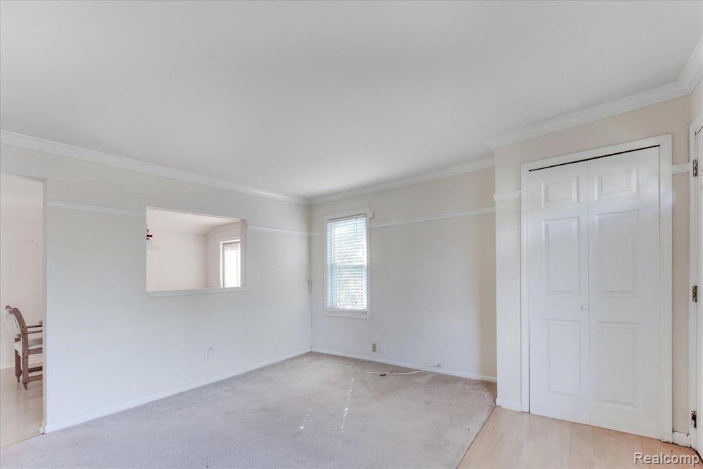 819 Francis Street Rochester Hills, MI 48307 - Photo 7 of 25
