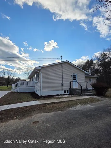 $389,900 | 12 Eddy Street, Saugerties, NY 12477