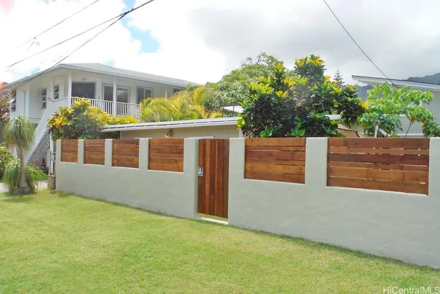 $2,700 | 41-1014 Malolo Street, Waimanalo, HI 96795
