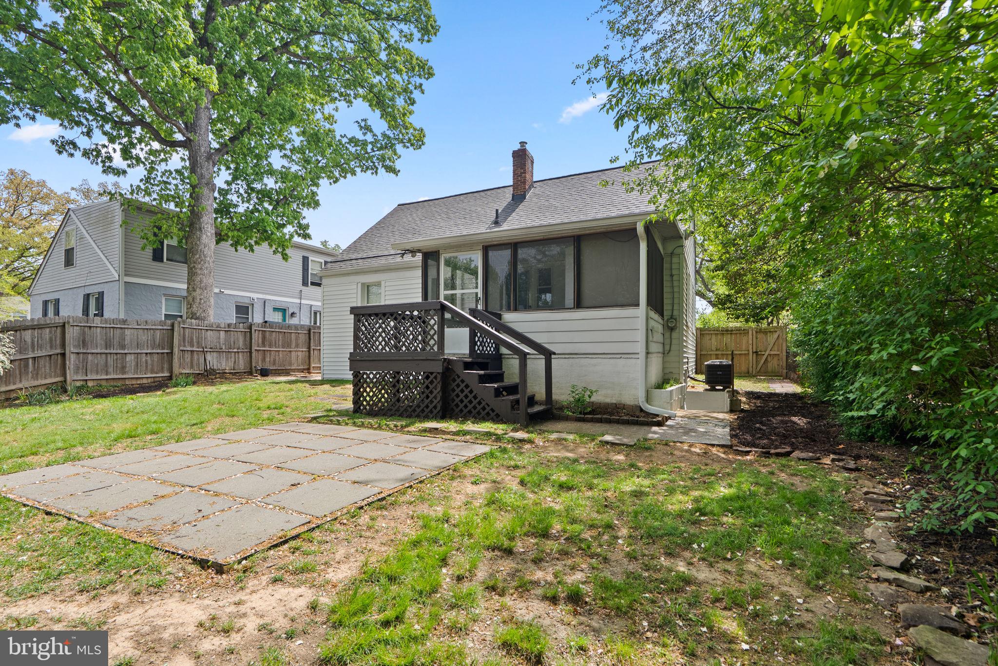 10604 South Dunmoor Drive Silver Spring, MD 20901 - Photo 29 of 32