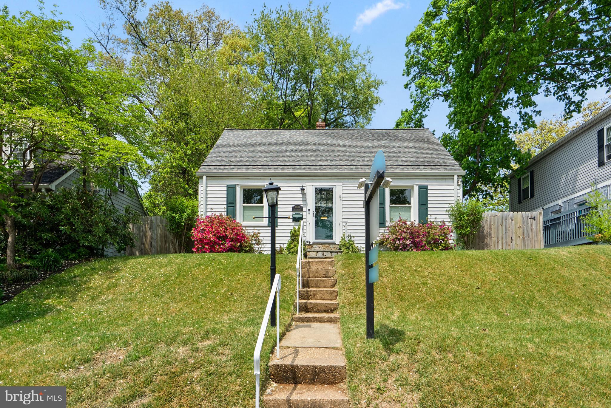 10604 South Dunmoor Drive Silver Spring, MD 20901 - Photo 3 of 32