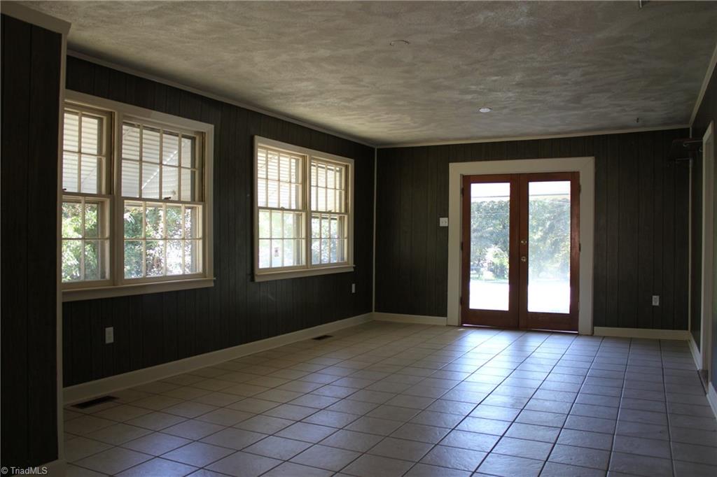 4145 Langden Road Winston-Salem, NC 27107 - Photo 4 of 13
