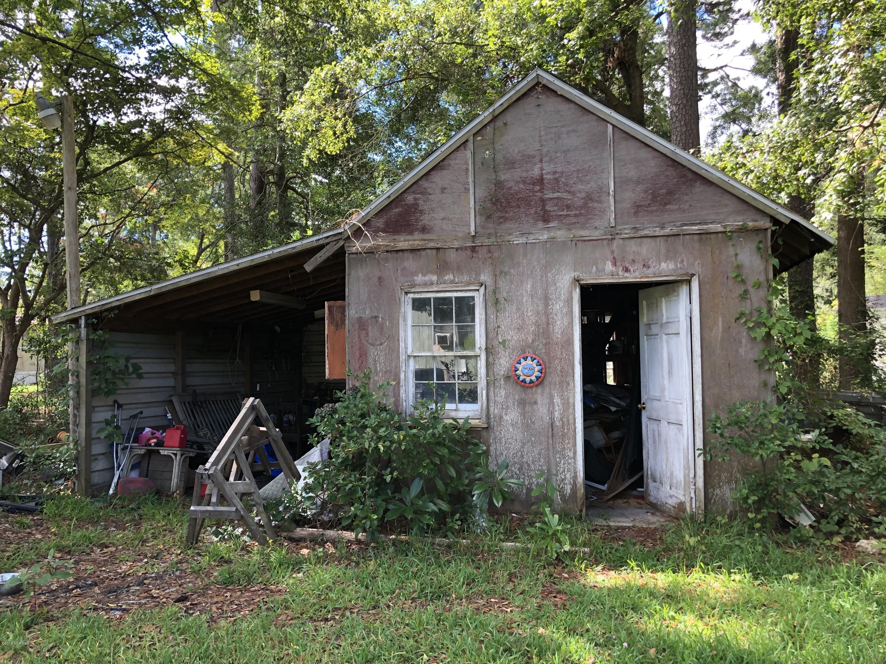 124 Coventry Road Wilmington, NC 28405 - Photo 8 of 11 Workshop