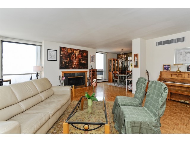 1310 North Ritchie Court, Unit 30C Chicago, IL 60610 - Photo 4 of 16
