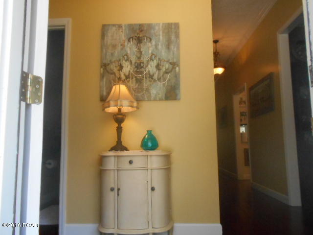 5208 Pine Ridge Drive Chipley, FL 32428 - Photo 9 of 68 Gallery Image 9