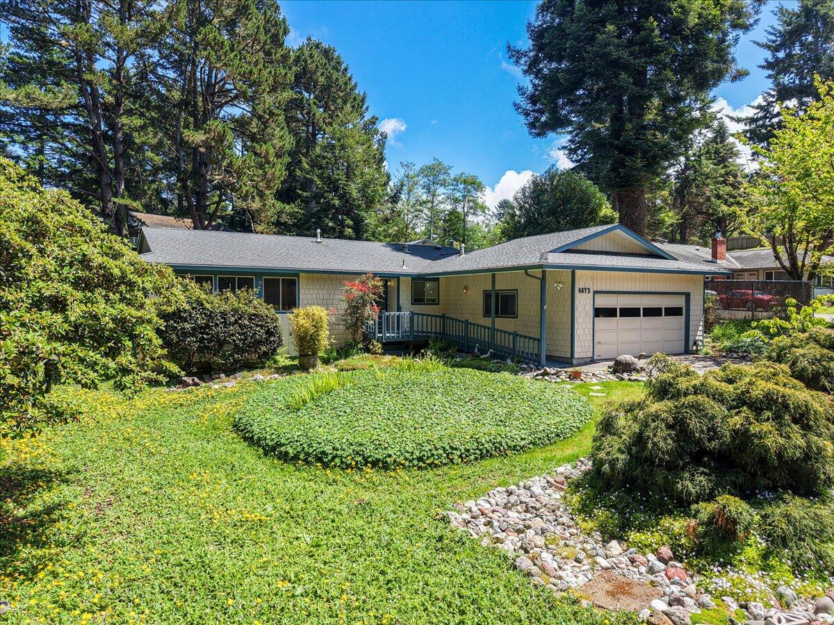 6873 Humboldt Hill Road Eureka, CA 95503 - Photo 2 of 30