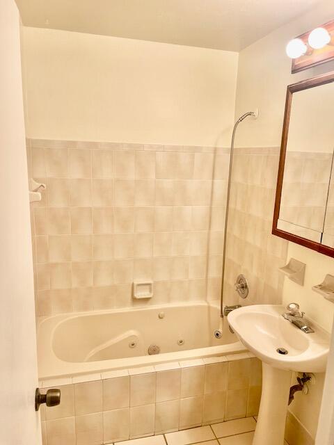247 West 28th Street Riviera Beach, FL 33404 - Photo 10 of 35 Bathroom 1.2