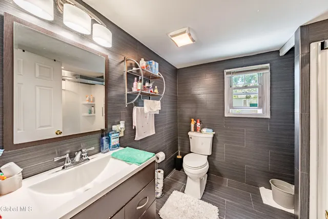 $297,500 | 325 Hulett Street, Schenectady, NY 12307