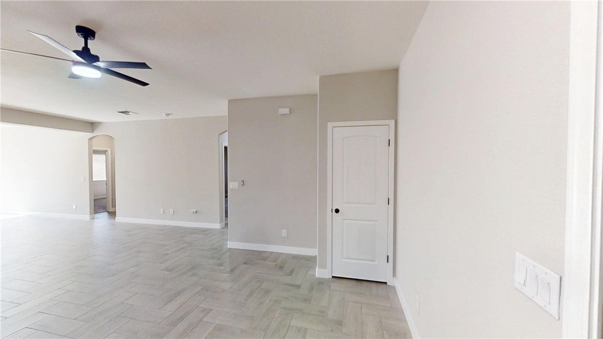 1048 Ramar Road Bullhead City, AZ 86442 - Photo 10 of 34 Gallery Image 10