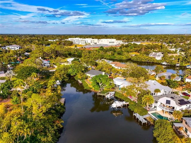 $1,100,000 | 5116 Admiral Place, Sarasota, FL 34231