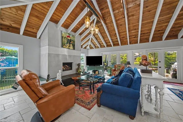 $1,100,000 | 5116 Admiral Place, Sarasota, FL 34231