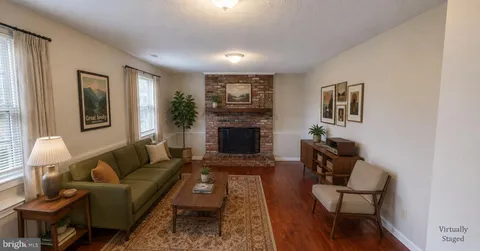 $400,000 | 1180 Bannister Circle, Waldorf, MD 20602