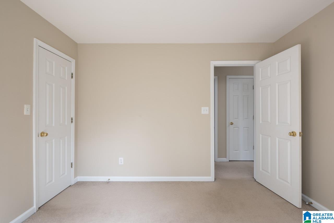 121 King Charles Way Alabaster, AL 35007 - Photo 39 of 48
