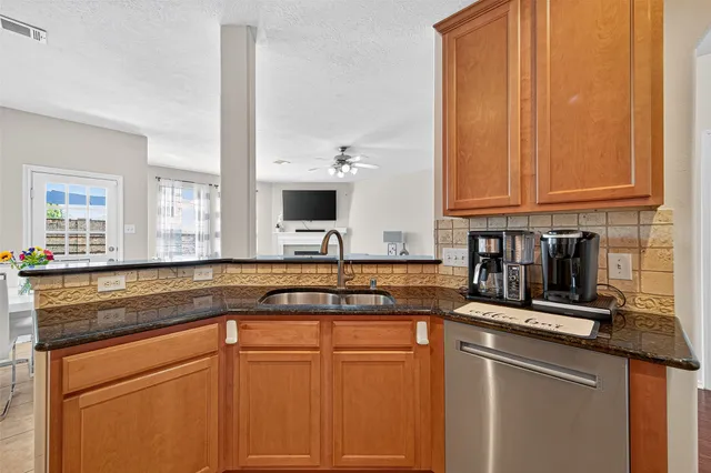 $3,100 | 6230 Hollydale Ridge Lane, Katy, TX 77494