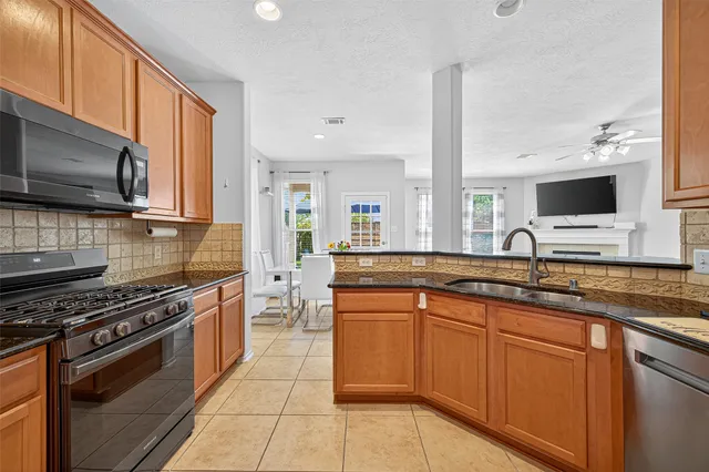 $3,100 | 6230 Hollydale Ridge Lane, Katy, TX 77494