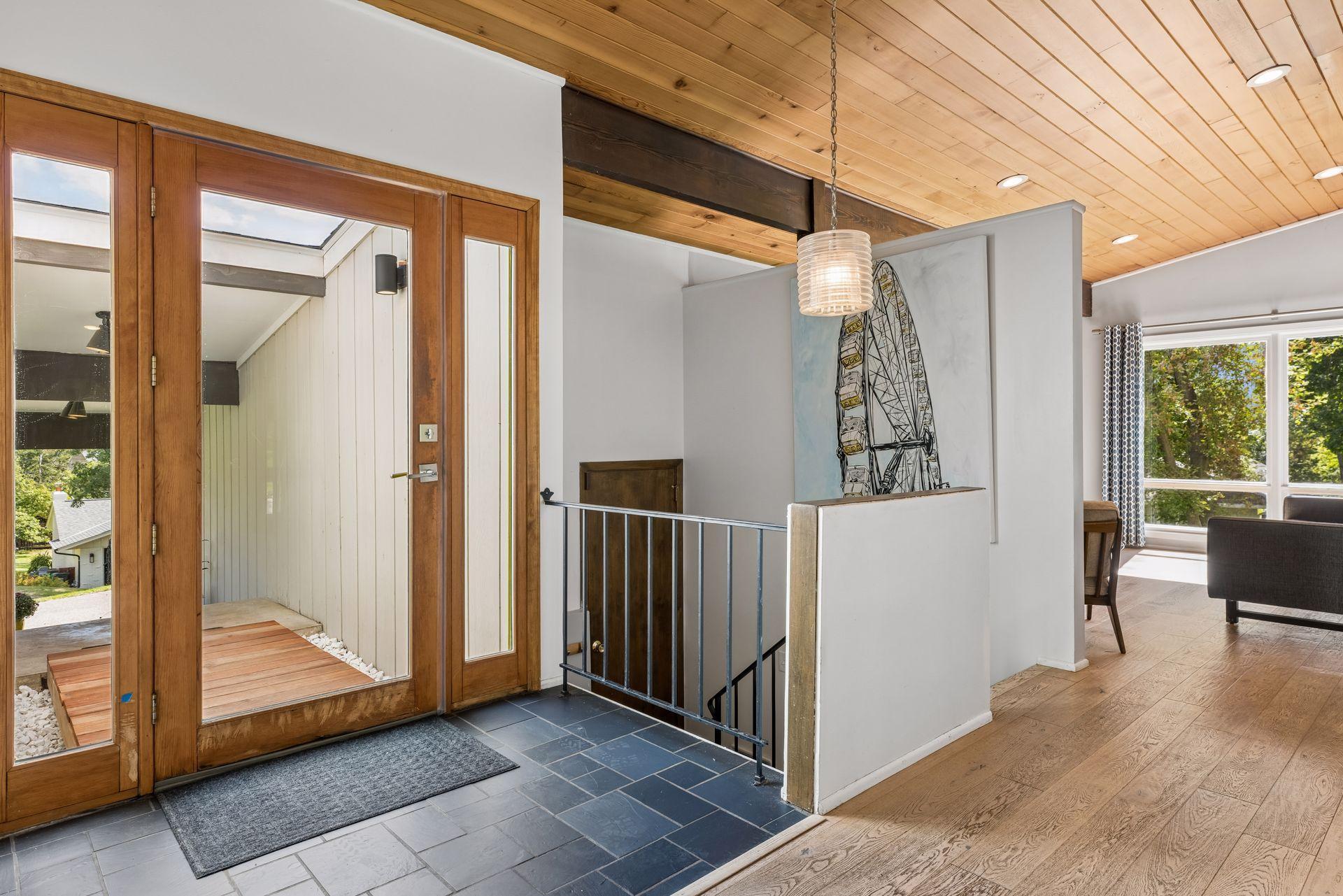 4734 Coventry Road East Minnetonka, MN 55345 - Photo 4 of 48 Gallery Image 4