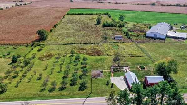 $399,000 | 2-s227 Green Road, Elburn, IL 60119