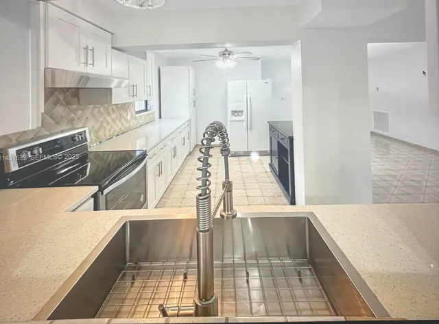 $3,500 | 3813 Northeast 16th Terrace, Pompano Beach, FL 33064