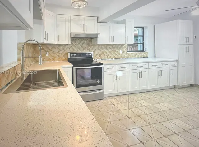 $3,500 | 3813 Northeast 16th Terrace, Pompano Beach, FL 33064